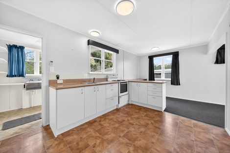 Photo of property in 6 Jones Place, Masterton, 5810