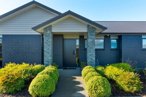 Photo of property in 27 Chamberlain Road, Masterton, 5888