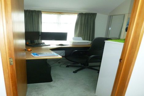 Photo of property in 15 Brockworth Place, Riccarton, Christchurch, 8011