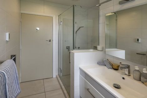 Photo of property in 9a Wayside, Miramar, Wellington, 6022