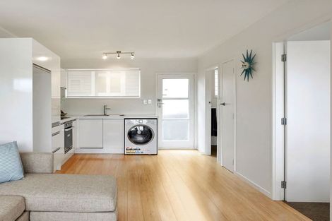 Photo of property in 10/11 Kingsway Avenue, Sandringham, Auckland, 1025