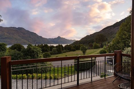 Photo of property in 281 Fernhill Road, Sunshine Bay, Queenstown, 9300