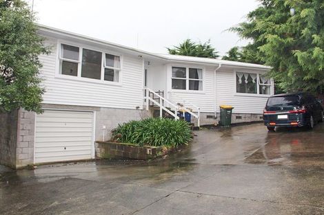 Photo of property in 102 Bond Crescent, Forrest Hill, Auckland, 0620