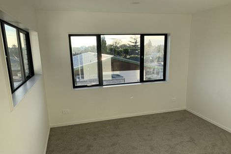 Photo of property in 20f South Street, Papakura, 2110