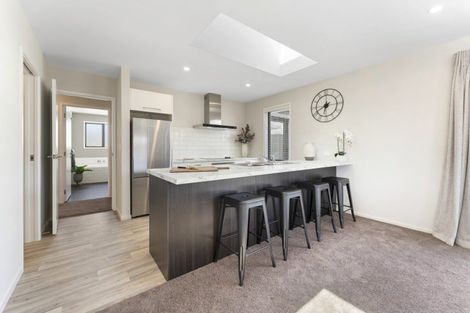 Photo of property in 2 Travertine Street, Cromwell, 9310