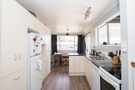 Photo of property in 1 Mcclean Place, Ngatea, 3503