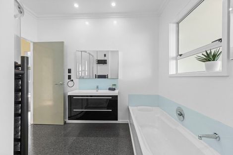 Photo of property in 29 Curtis Street, Okato, 4335