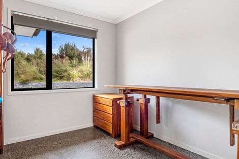 Photo of property in 103 Mcleod Road, South Head, Helensville, 0874