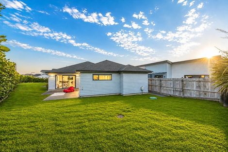 Photo of property in 21 Vintry Drive, Huapai, Kumeu, 0810