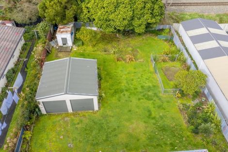 Photo of property in 362 Oxford Street, Levin, 5510