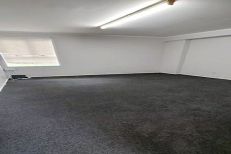 Photo of property in 12 Surat Place, Glen Eden, Auckland, 0602