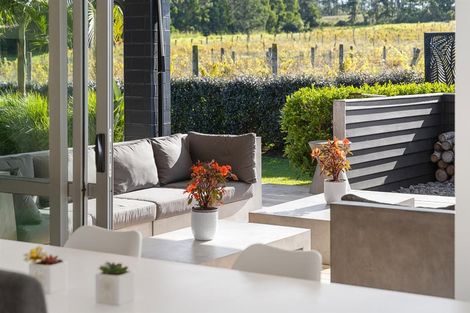 Photo of property in 583 State Highway 16, Kumeu, 0891