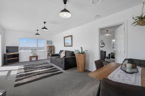 Photo of property in 2 Westbourne Avenue, Pomare, Rotorua, 3015