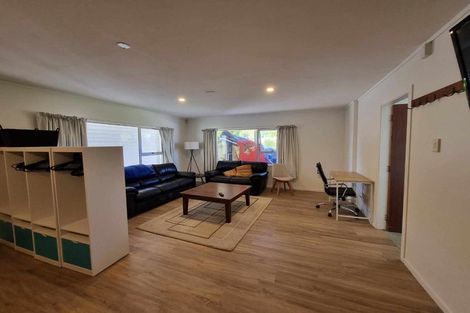 Photo of property in 26 Ferry Parade, Herald Island, Auckland, 0618