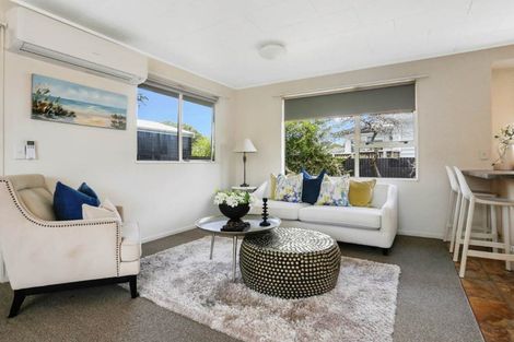 Photo of property in 9a Esperance Road, Glendowie, Auckland, 1071