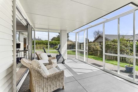 Photo of property in 11 Portland Drive, Mangorei, New Plymouth, 4312