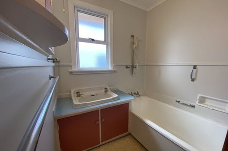 Photo of property in 71 Buller Street, New Plymouth, 4312