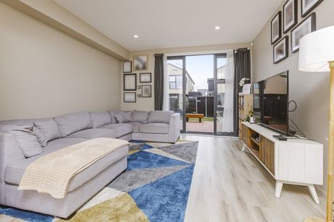 Photo of property in 12 Dignity Street, Papakura, 2110