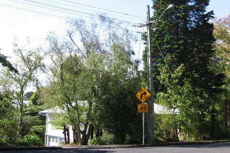 Photo of property in 5 Golf Road, New Lynn, Auckland, 0600