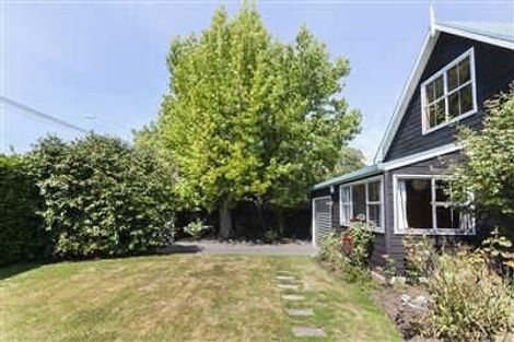 Photo of property in 157 Clyde Road, Burnside, Christchurch, 8053