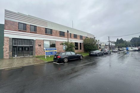 Photo of property in 16 Taylors Road, Mangatainoka, Woodville, 4999