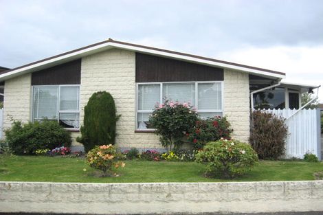 Photo of property in 65 Glenmore Avenue, Casebrook, Christchurch, 8051