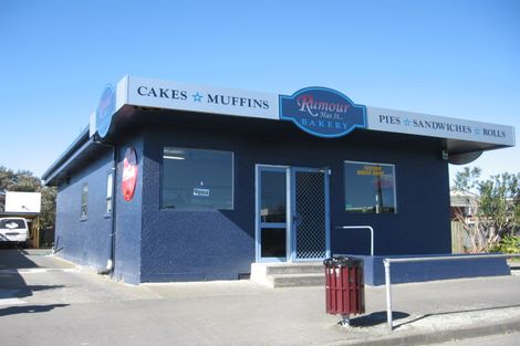 Photo of property in 708-710 Pioneer Highway, Takaro, Palmerston North, 4412