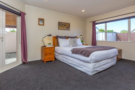 Photo of property in 25 Sunny Crescent, Huapai, Kumeu, 0810