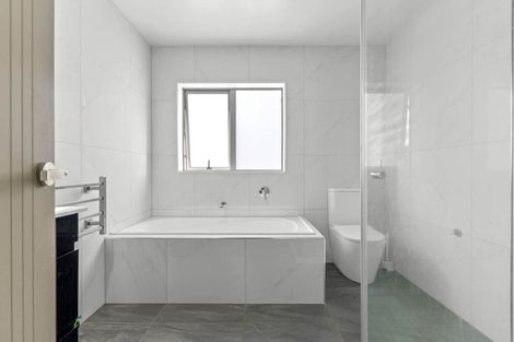 Photo of property in 24 Dolbel Place, Mangere East, Auckland, 2024