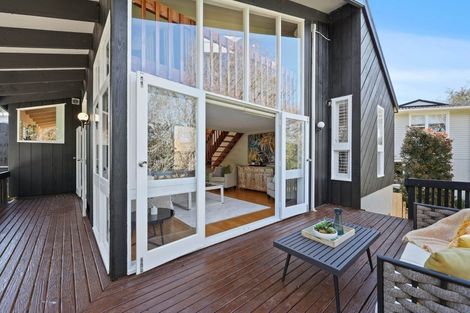 Photo of property in 11 Micawber Place, Mellons Bay, Auckland, 2014