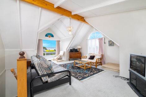 Photo of property in 6 Little Queen Street, Russell, 0202