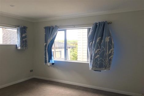 Photo of property in 81 Lake Road, Northcote, Auckland, 0627