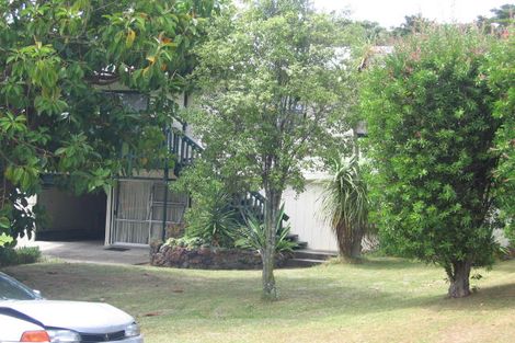 Photo of property in 2/9 Kathleen Street, Totara Vale, Auckland, 0627
