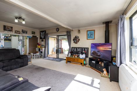 Photo of property in 70 Rhodes Street, Waimate, 7924