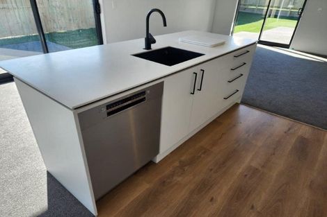 Photo of property in 6 Ned Place, Halswell, Christchurch, 8025