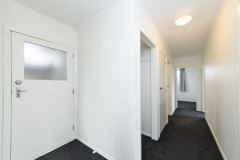 Photo of property in 33 Crewe Crescent, Hokowhitu, Palmerston North, 4410