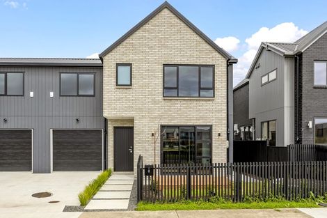 Photo of property in 8 Kartolina Crescent, Kumeu, 0810