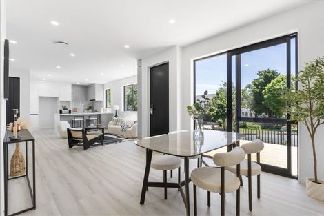 Photo of property in 90 Awaruku Road, Torbay, Auckland, 0630