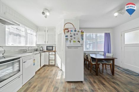 Photo of property in 50 Arahura Crescent, Waitangirua, Porirua, 5024