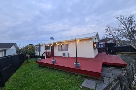 Photo of property in 2/21 Southview Place, Wattle Downs, Auckland, 2102