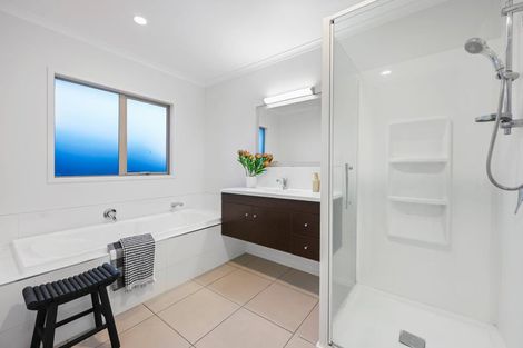 Photo of property in 38 Moonlight Drive, Rototuna North, Hamilton, 3210