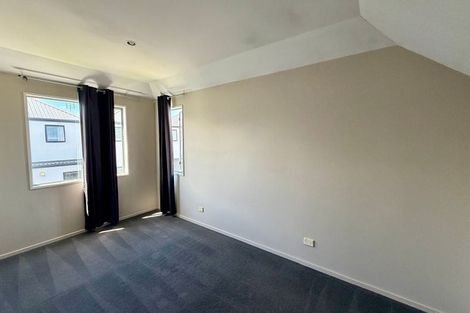 Photo of property in 2/19 Hills Road, Edgeware, Christchurch, 8013