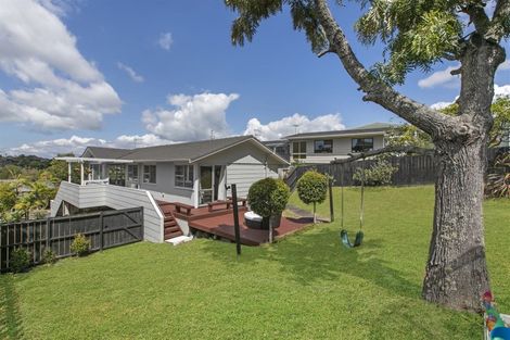 Photo of property in 52 Ravenwood Drive, Forrest Hill, Auckland, 0620