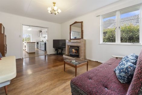 Photo of property in 50 Roberts Road, Te Atatu South, Auckland, 0610