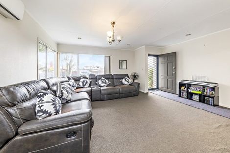Photo of property in 2/1 Bledisloe Street, Papatoetoe, Auckland, 2104