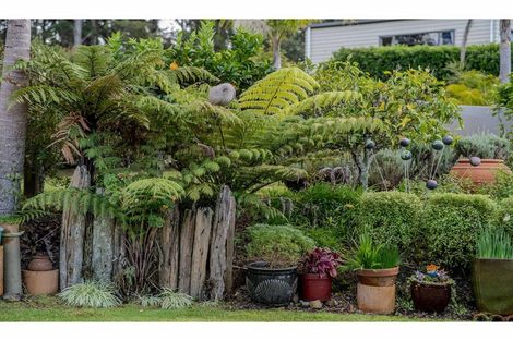 Photo of property in 17 Alderton Drive, Kerikeri, 0230