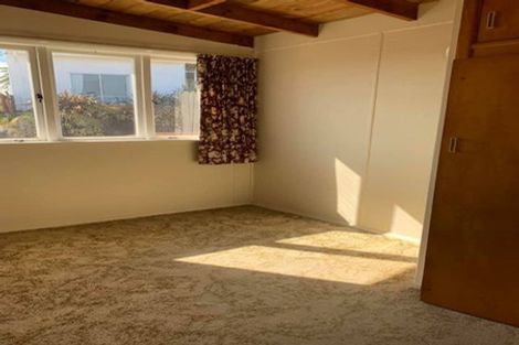 Photo of property in 18 Toru Road, Paraparaumu Beach, Paraparaumu, 5032