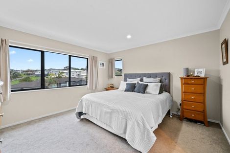 Photo of property in 20 Ina Ville Drive, Pukekohe, 2120