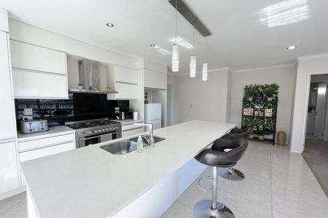 Photo of property in 13 Cranford Drive, Flat Bush, Auckland, 2019