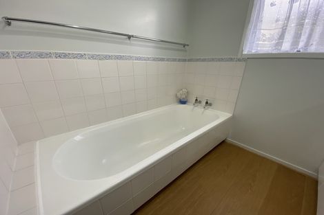 Photo of property in 71 Salamanca Road, Sunnynook, Auckland, 0620